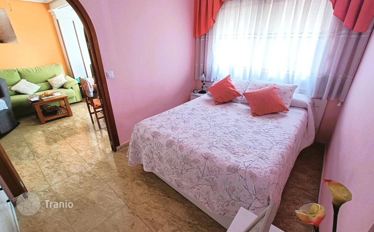 1-Bedroom Apartment with Sea View in Benidorm, photo 2
