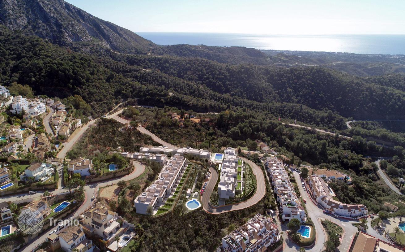 New 2–3-Bedroom Apartments with Panoramic Views in Istán, Marbella, photo 3