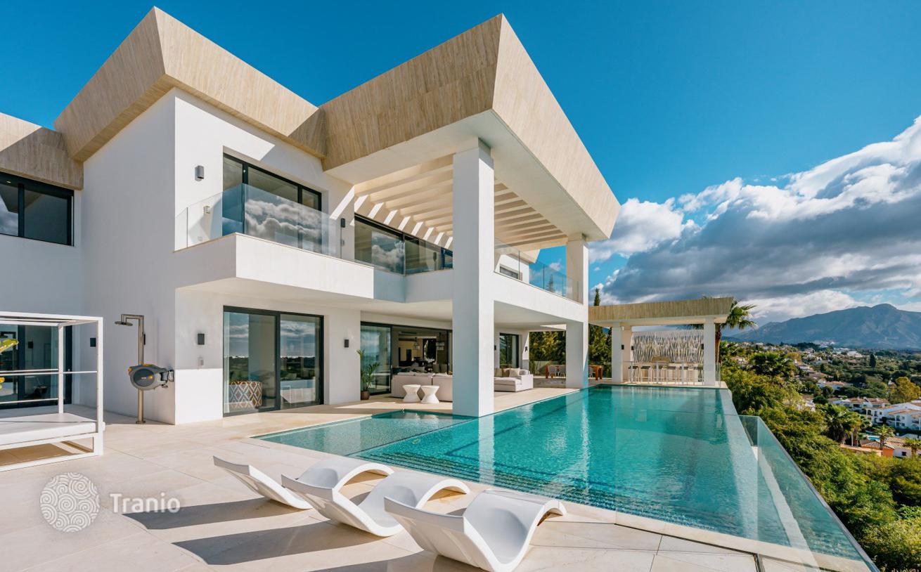 6-Bedroom Villa in Benavis, Spain, photo 4