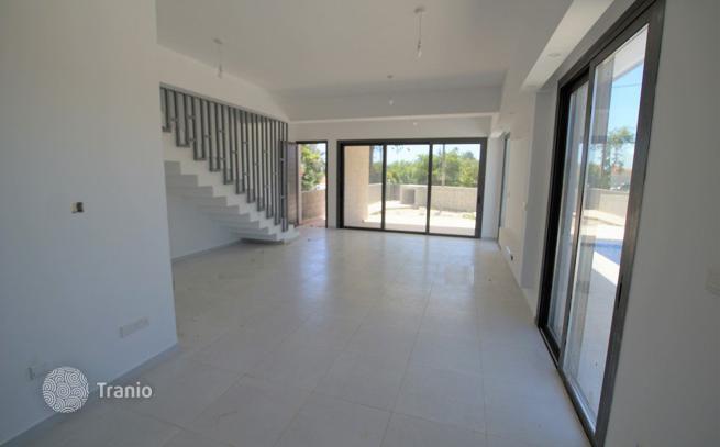 Furnished Villas with Private Pools in Trakhoni, Limassol