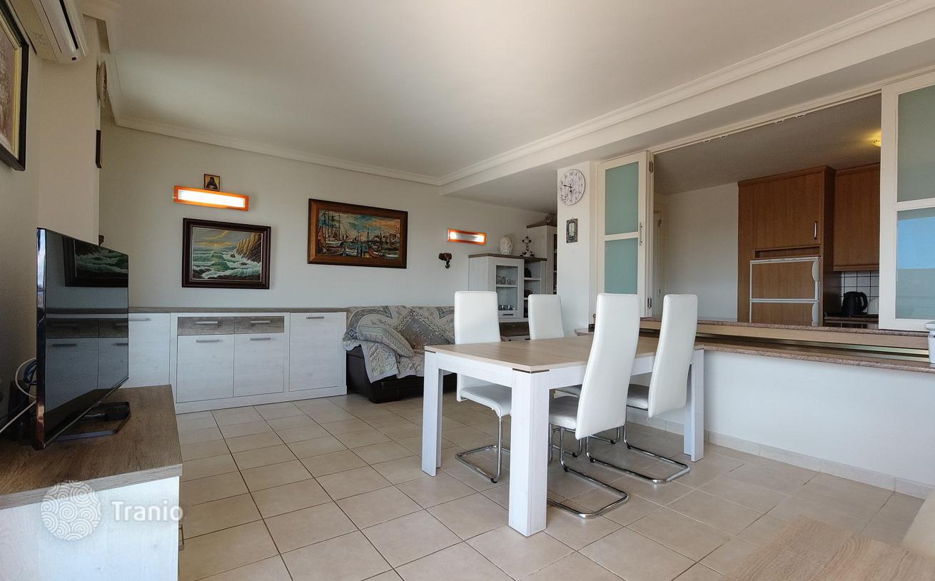 2-Bedroom Corner Apartment with Cliff View in Acantilado de los Gigantes, photo 4