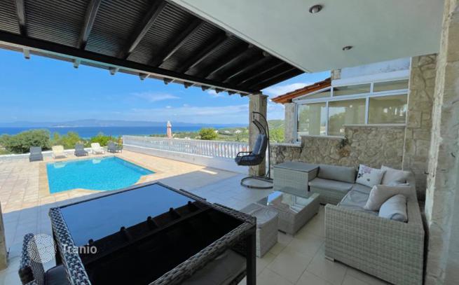 3-Bedroom House with Pool and Garden in Pefkochori, Kassandra, photo 2