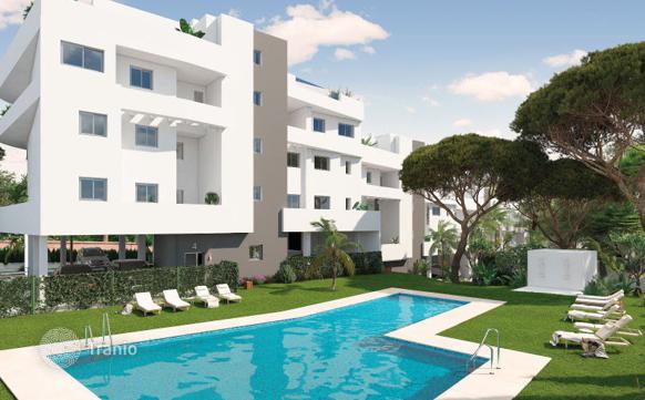 2-Bedroom Apartment in Torremolinos, photo 2
