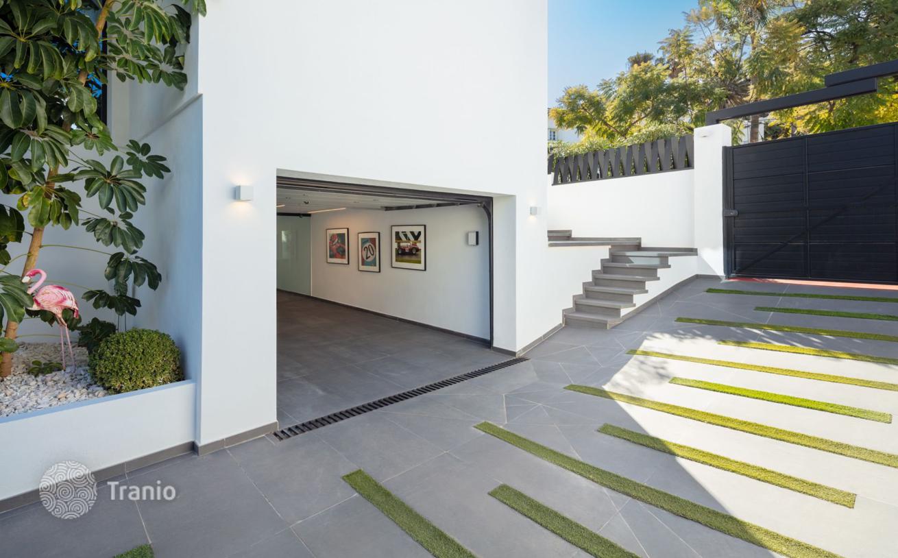 Renovated Villa with Fruit Garden in Marbella, photo 3