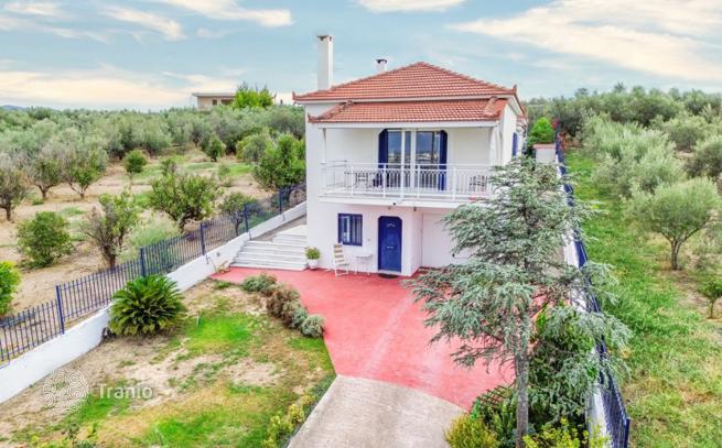 2-Bedroom Villa with Garden and Sea View on Peloponnese