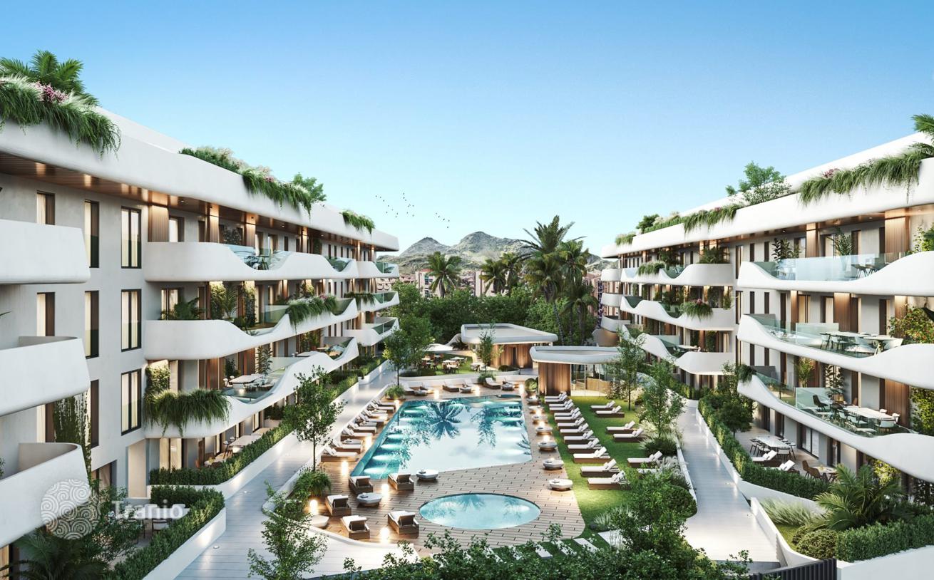 2-Bedroom Apartment with Shared Pool in San Pedro, Marbella