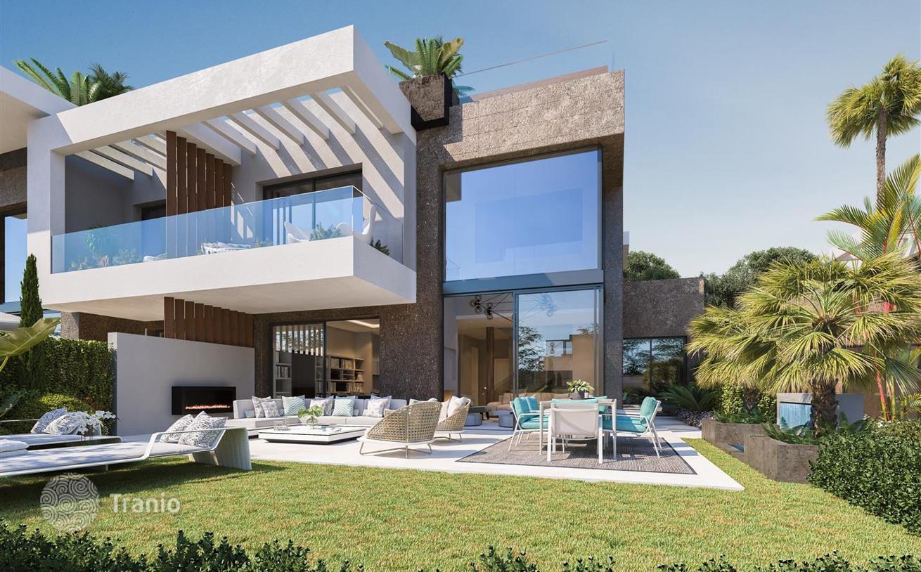 4-Bedroom Villa in Marbella, photo 5