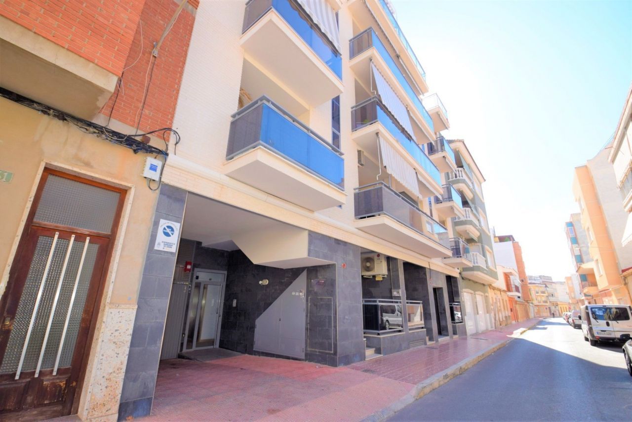 2-Bedroom Apartment in Guardamar del Segura
