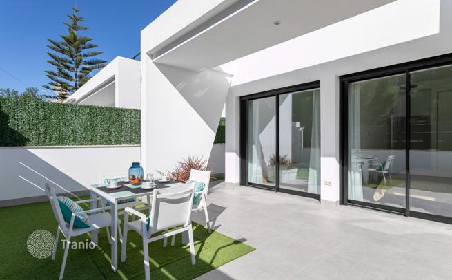 3-Bedroom Villa with Private Pool in Pilar de la Horadada, Orihuela Costa, photo 2