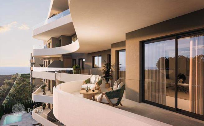 2-Bedroom Apartment with Sea View in Punta Prima, Alicante