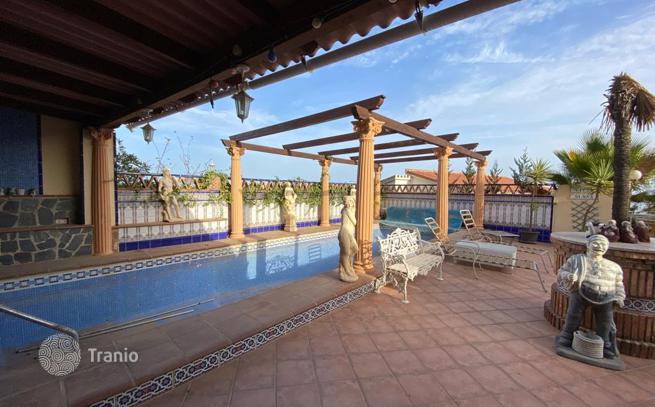 3-Bedroom Villa with Sea View in Fuengirola, photo 5