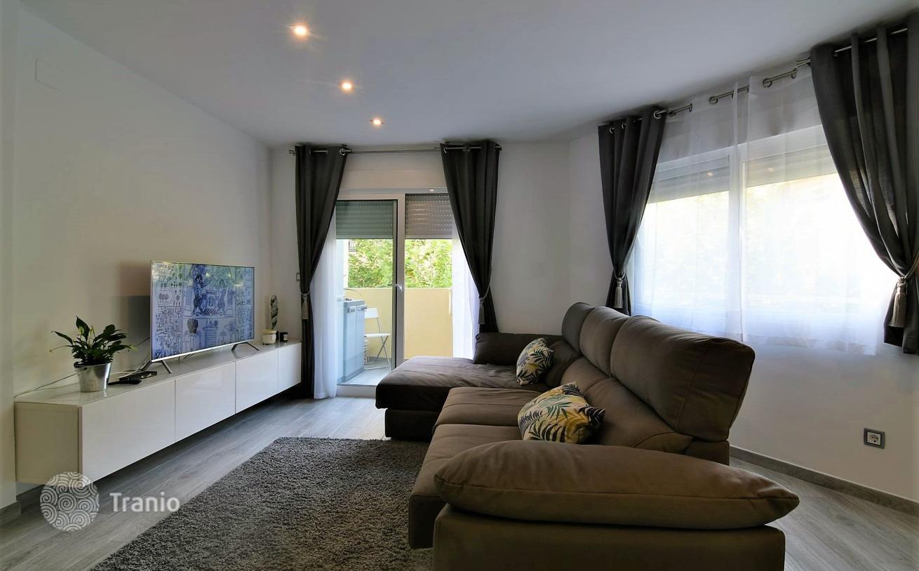 3-Bedroom Apartment 100 m from the Beach in Calpe, Alicante