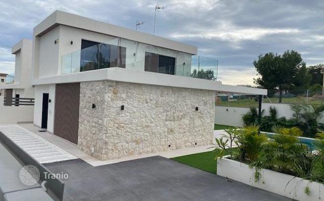 3-комнатная вилла 130 м² в Деэса де Кампоамор, Испания, фото 2