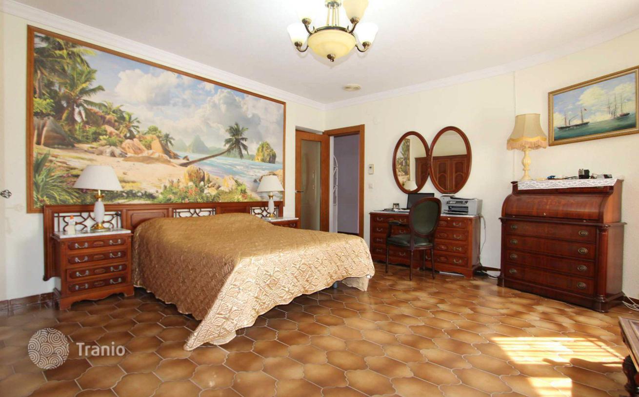 5-Bedroom Villa with Guest House, Pool and Garden in Calpe, photo 4