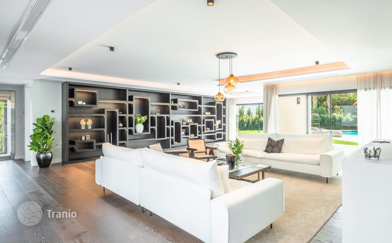 Luxury Villa Walking Distance from Puerto Banus Marina, Marbella