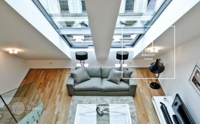 2-Bedroom Apartment in District V, Budapest