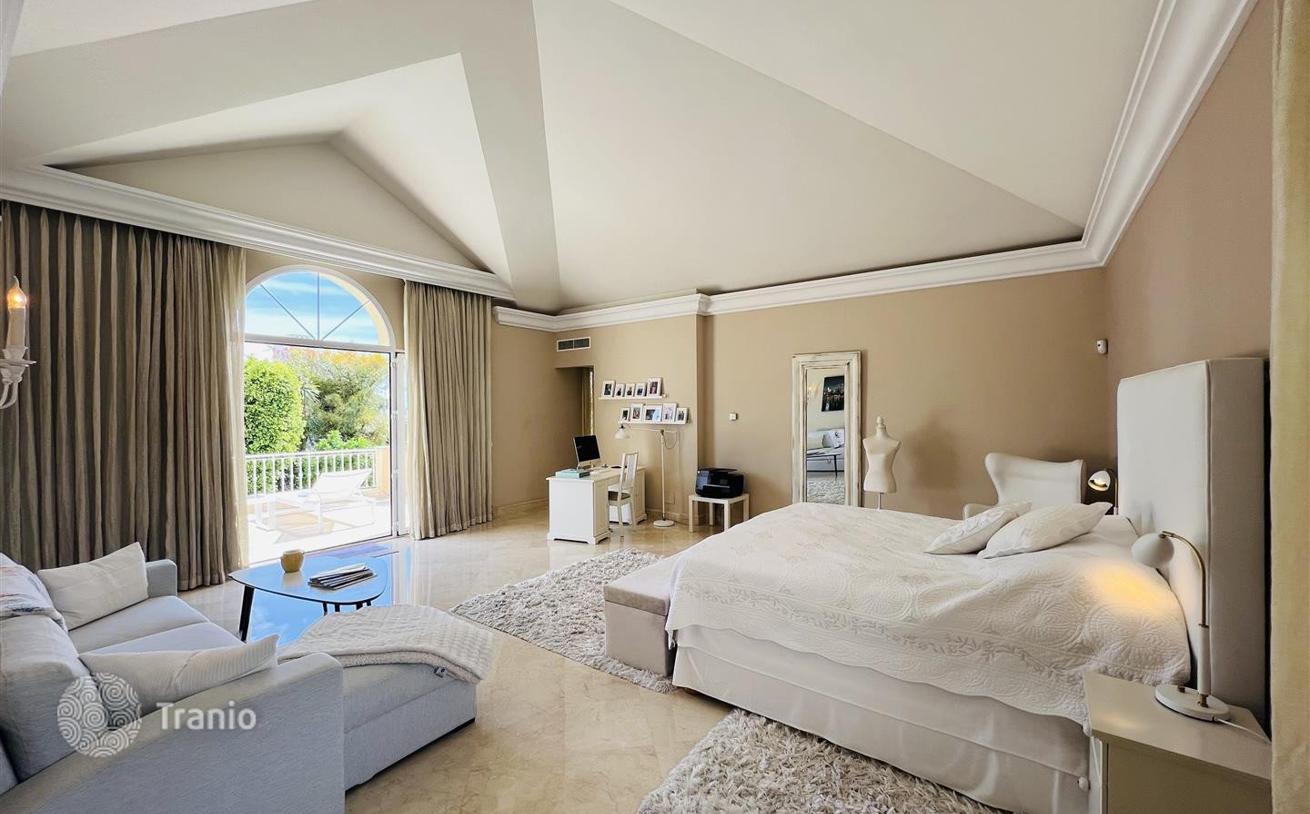 5-Bedroom Villa with Private Pool in Marbella