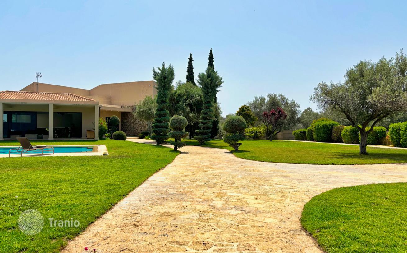 4-Bedroom Villa with 2 Pools and Landscaped Gardens in Peloponnese, Greece, photo 3