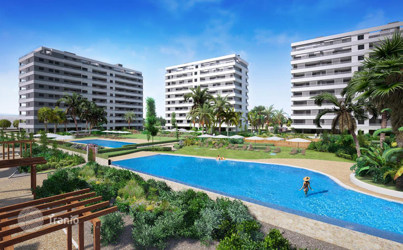 New Beachfront Apartments in Punta Prima, Orihuela Costa