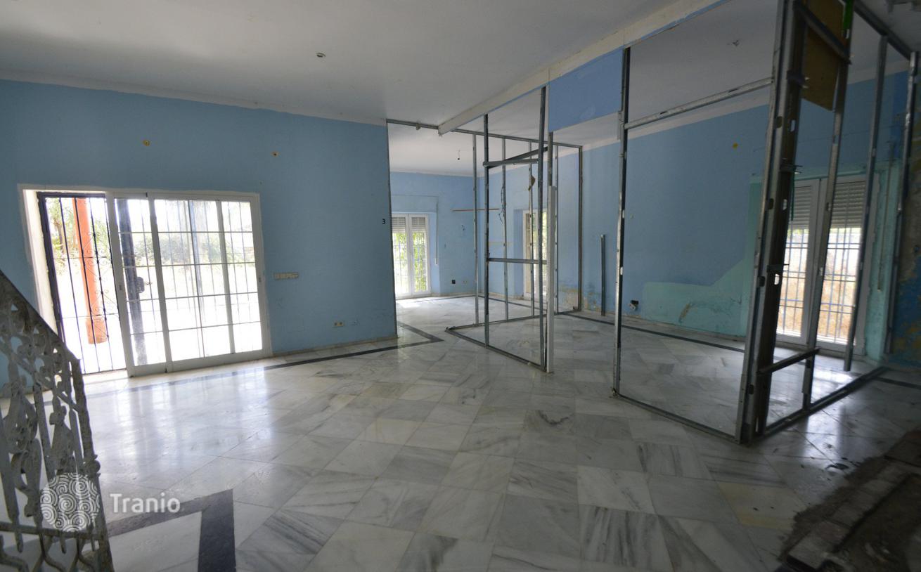 5-Bedroom Villa with Private Pool in Nueva Andalucia, Marbella, photo 5