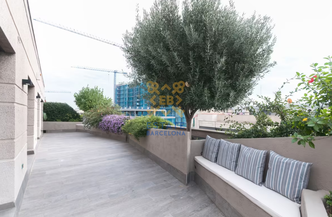 6-Bedroom Apartment in Eixample, Barcelona