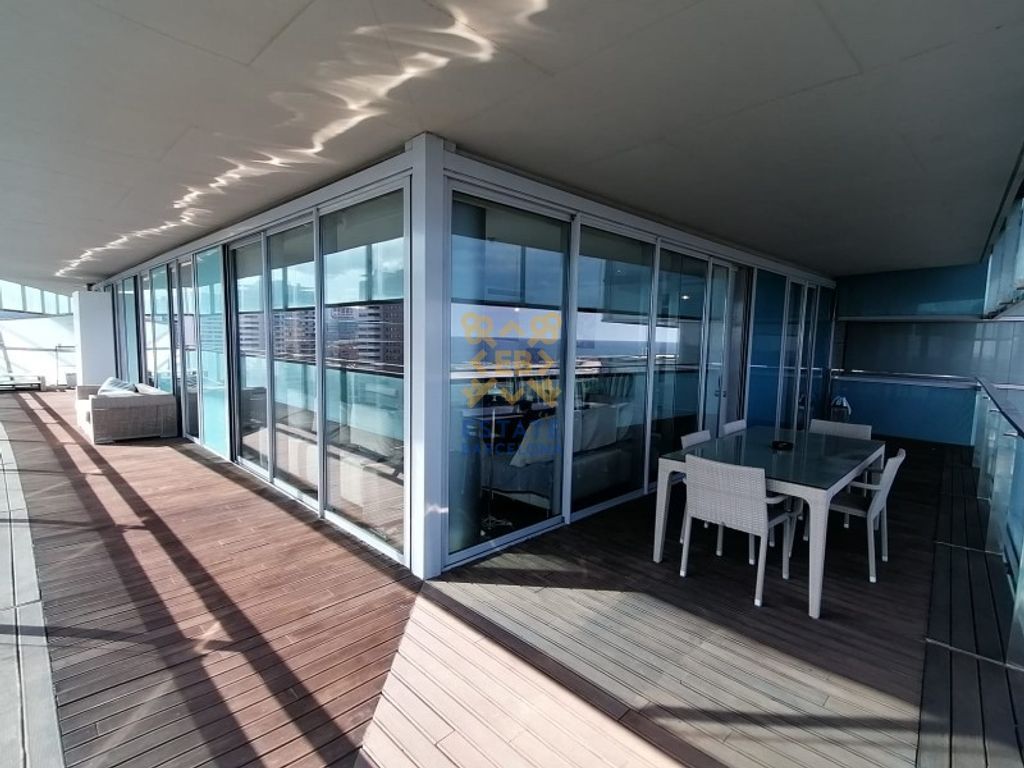 Квартира в Барселоне, Испания, 220 м²
