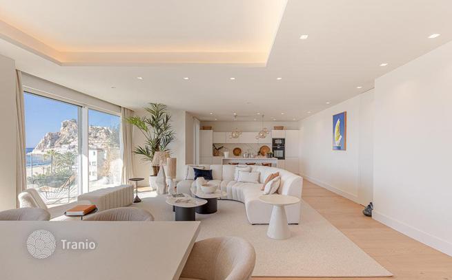 Luxury Apartments with Sea View Near the Beach in Benidorm