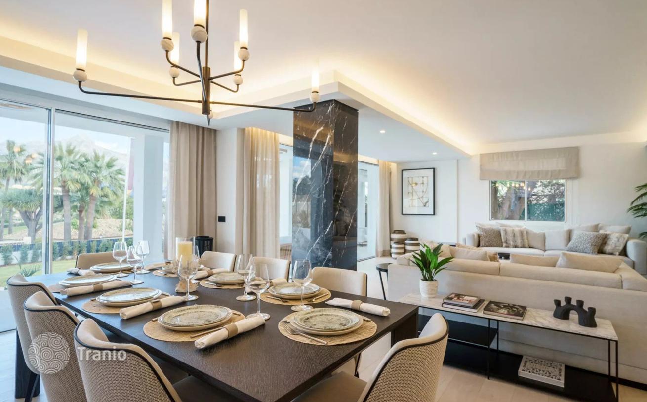 4-Bedroom Villa in Marbella, photo 3