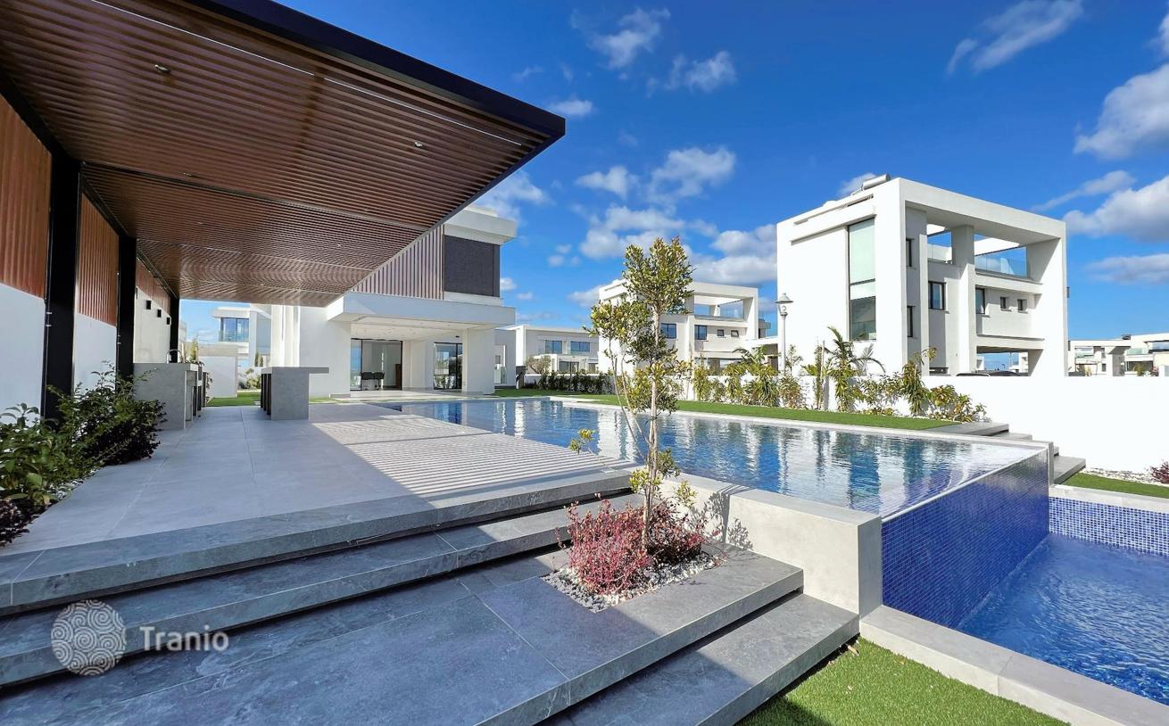 3-Bedroom Villa with Private Pool in Protaras, Famagusta, Cyprus