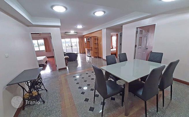 2-Bedroom Condo in Phaya Thai, Bangkok, photo 5