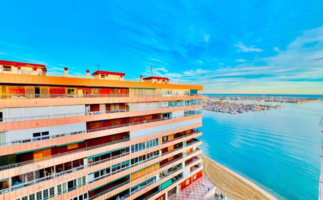 2-Bedroom Apartment in Torrevieja, photo 3