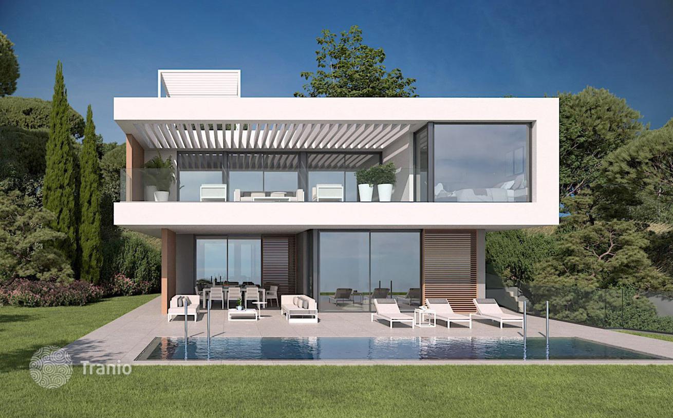 5-Bedroom Villa in Estepona, photo 3