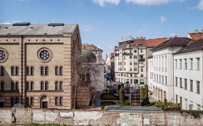 100 m² Apartment with Synagogue View in Budapest, photo 5