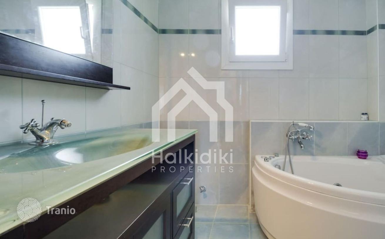 12-Bedroom House 430 m² in Halkidiki, Greece, photo 2