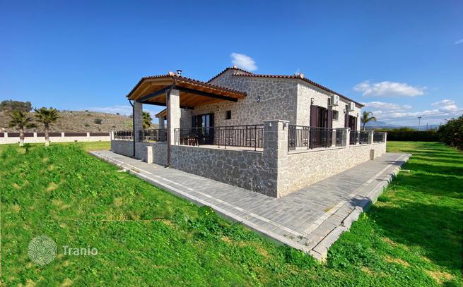 3-Bedroom Stone Villa with Large Plot on Peloponnese, Greece