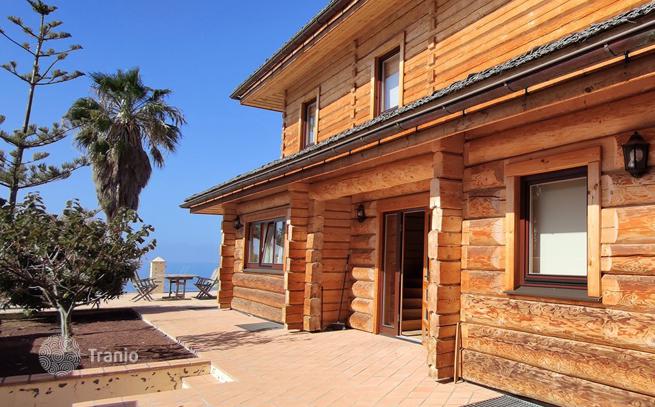 3-Bedroom Wooden Villa with Ocean View in El Sauzal, Tenerife, photo 4