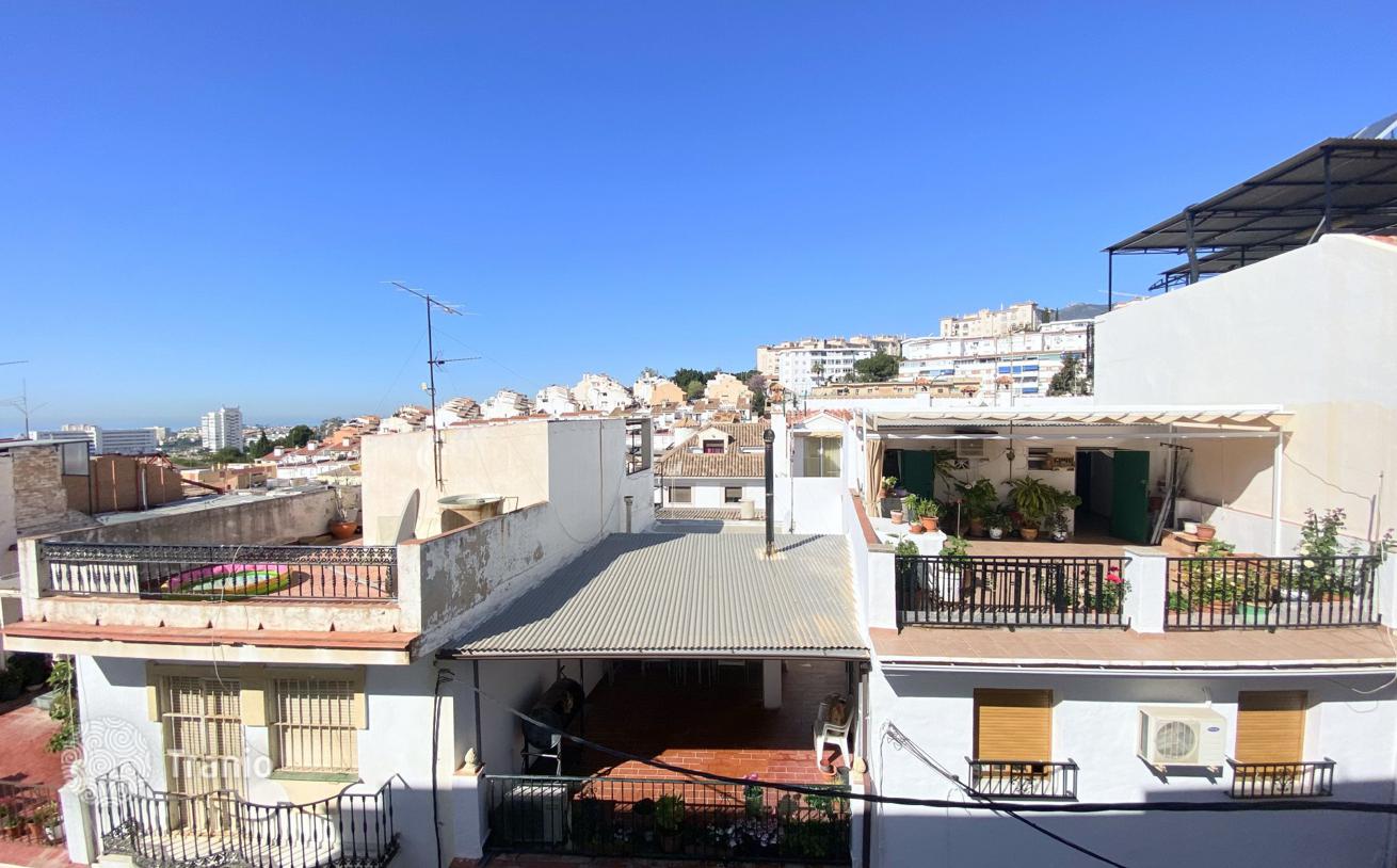9-Bedroom Villa, 1,004 m² in Benalmadena, Spain, photo 2