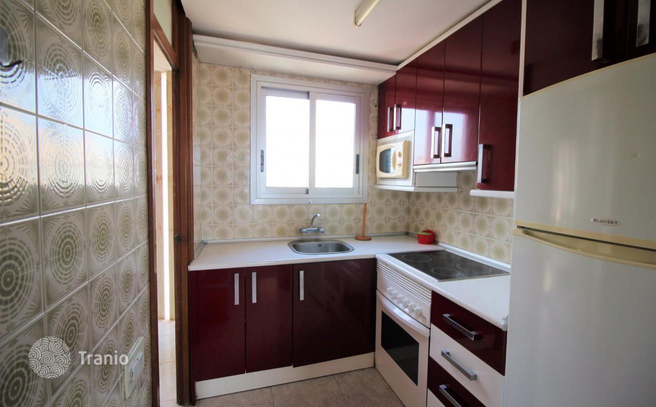 1-Bedroom Apartment with Sea View Terrace 50 m from the Beach, photo 3
