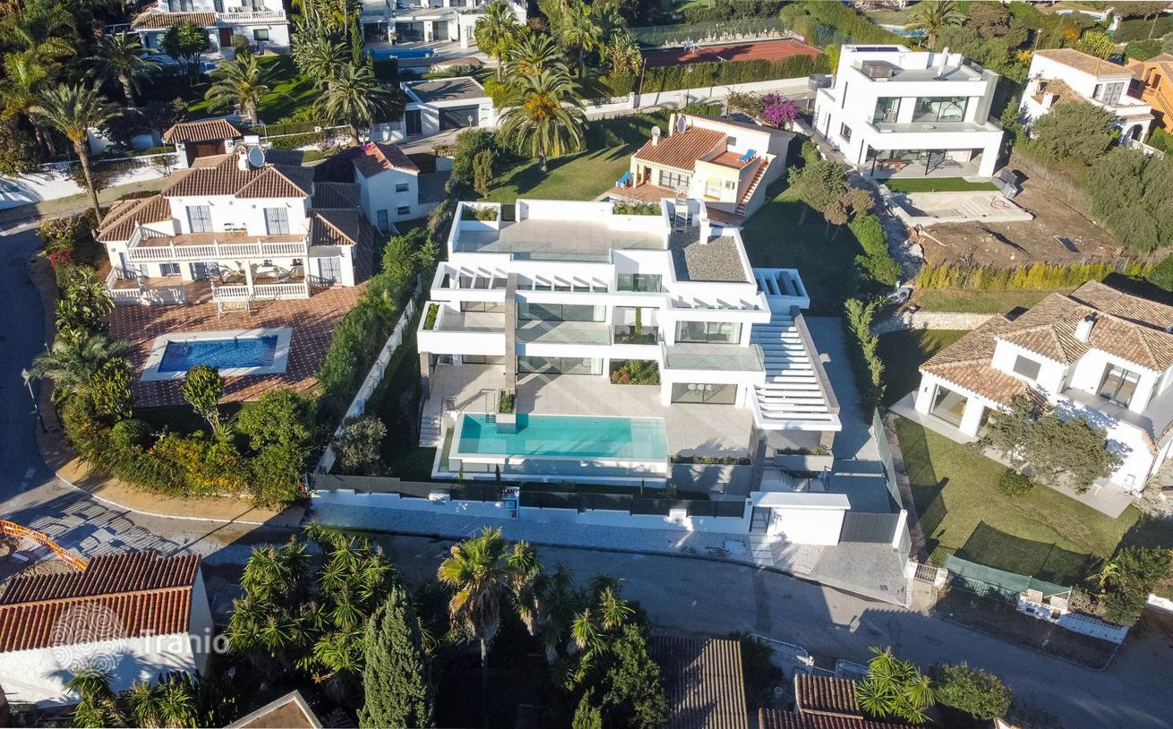 5-Bedroom Villa with Private Pool and Sea View in Marbesa, Marbella, photo 5