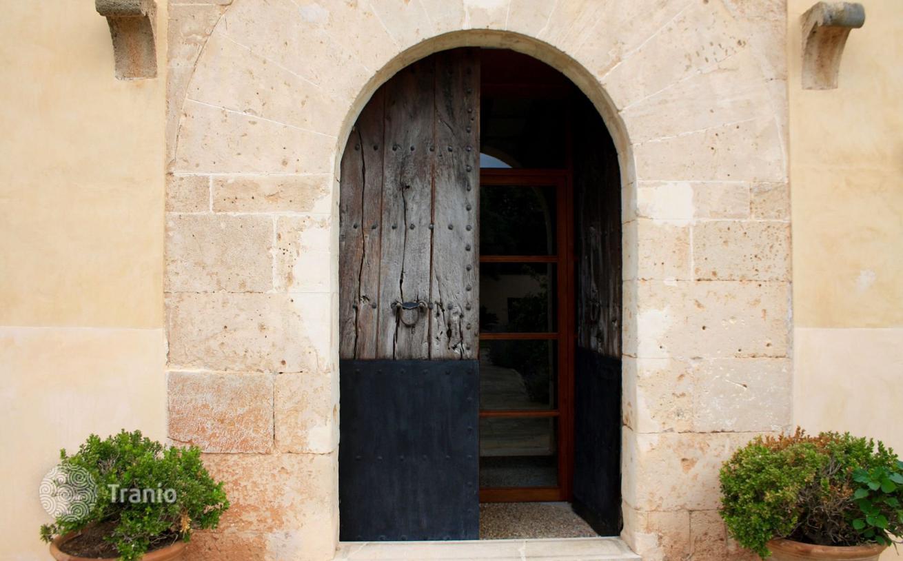 6-Bedroom Villa with Private Pool in Algaida, Mallorca, photo 3