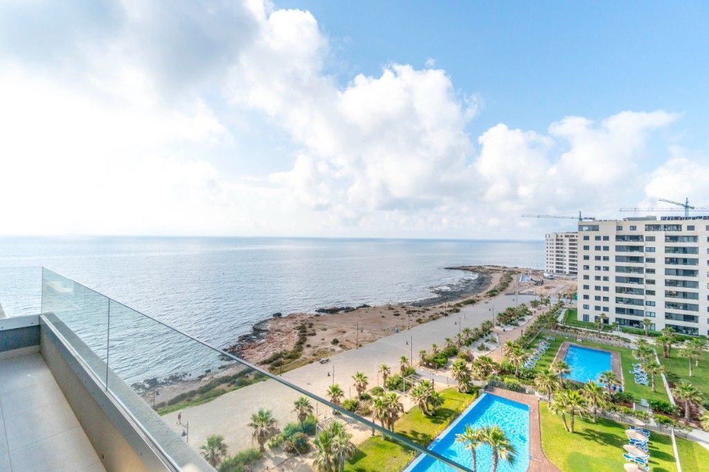 2-Bedroom Apartment in Punta Prima