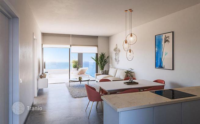 Penthouse with Panoramic Sea Views 200 m from the Beach in Fuengirola