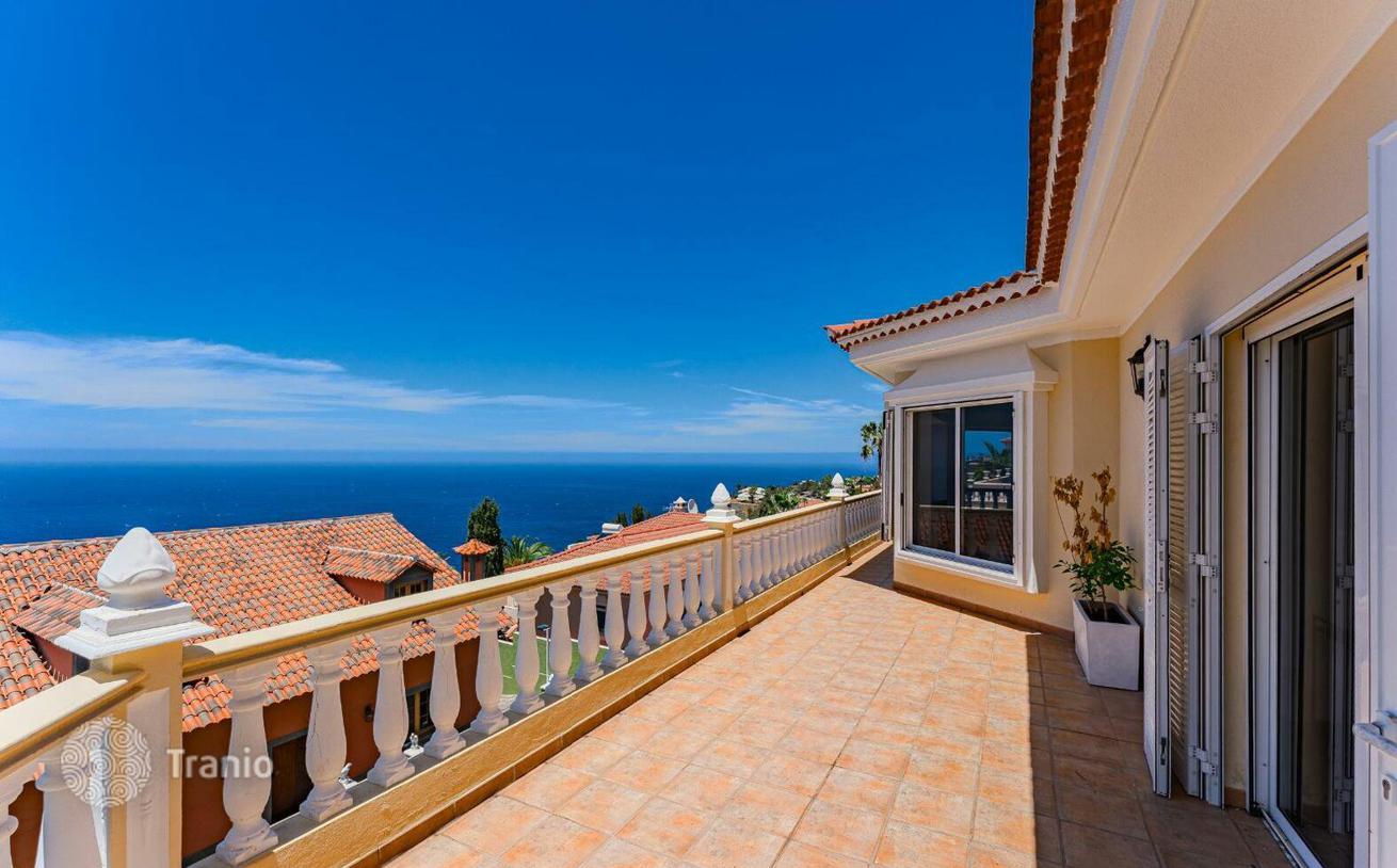 4-Bedroom Villa with Private Pool in Santa Cruz de Tenerife, photo 2