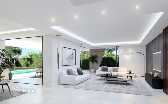 New Villa with Private Pool and Sea View in Marbella