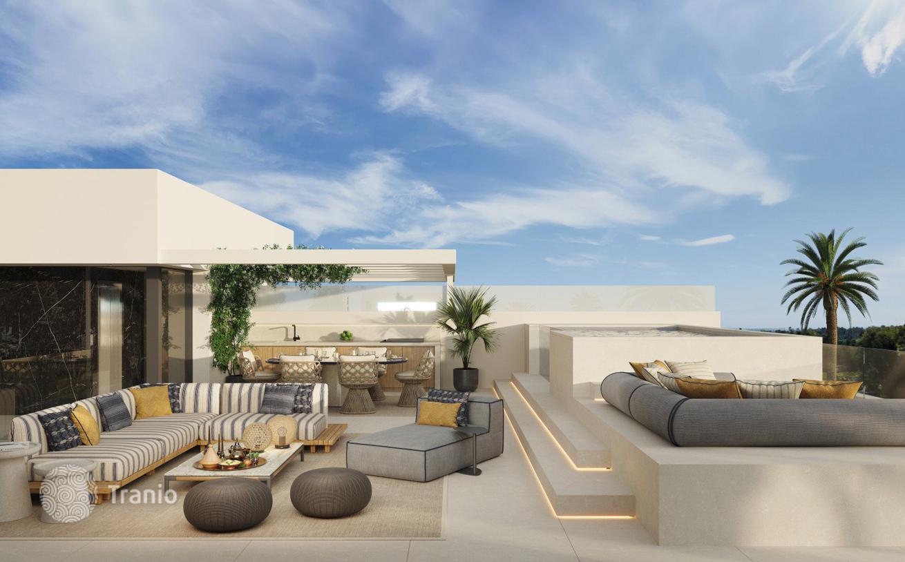 4-Bedroom Villa with Private Pool in Marbella Golden Mile