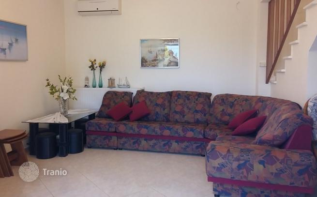 3-Bedroom House with Private Pool and Garden in Nea Potidaia, photo 4