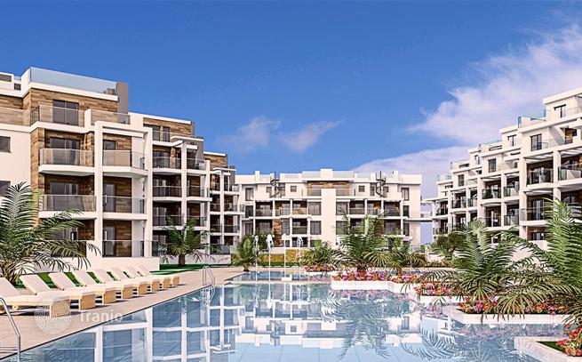 3-Bedroom Apartment with Terrace Beachfront in Alicante, photo 2