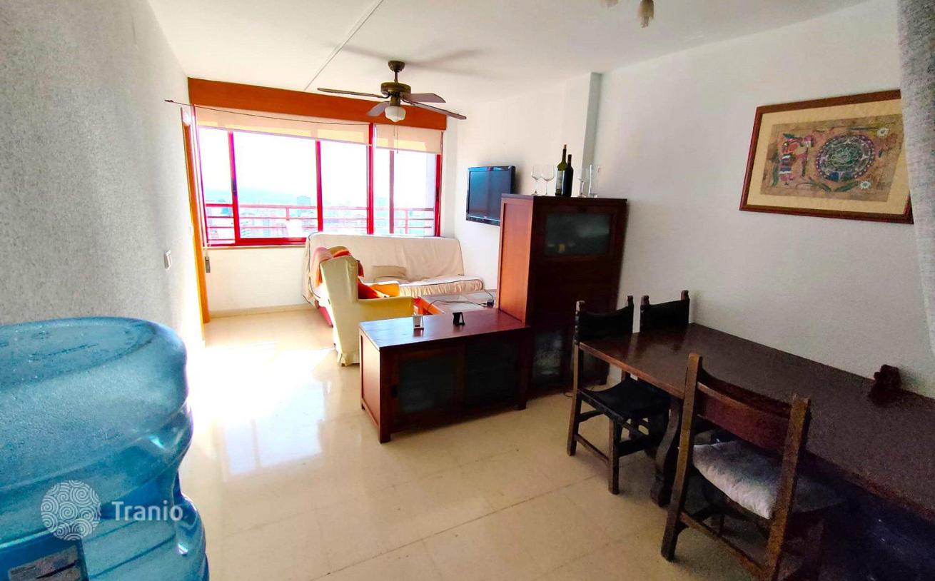 2-Bedroom Apartment with Sea and Mountain View in Benidorm