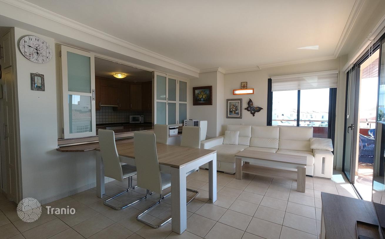 2-Bedroom Corner Apartment with Cliff View in Acantilado de los Gigantes, photo 5