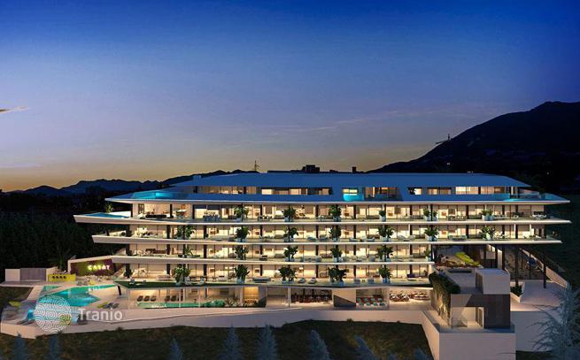 3-Bedroom Apartment with Private Garden and Sea View in Fuengirola, photo 4